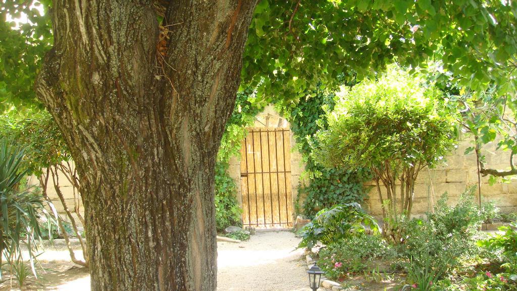 Bed and Breakfast Le Richelieu Uzès Exterior foto