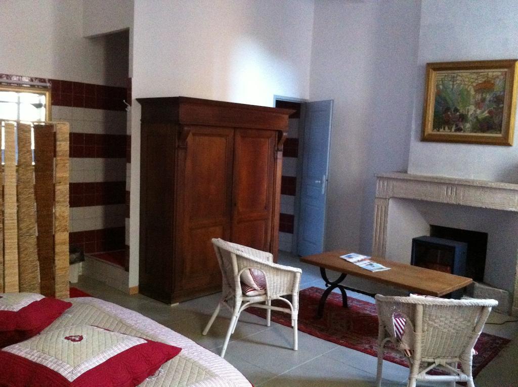 Bed and Breakfast Le Richelieu Uzès Exterior foto
